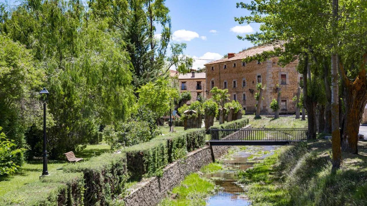 Apartamentos El Mirador Villarroya de los Pinares ภายนอก รูปภาพ