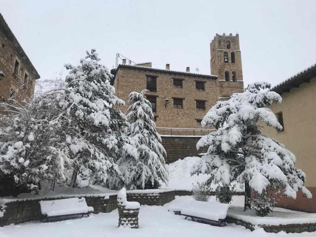 Apartamentos El Mirador Villarroya de los Pinares ภายนอก รูปภาพ